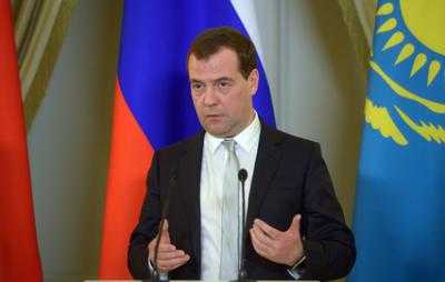 Премьер-министр России надеется, что эмбарго на поставки в РФ продуктов из западных стран будет действовать не очень долго