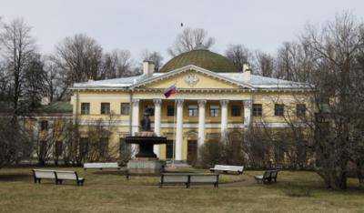 В Санкт-Петербург доставлено 100 раненых военнослужащих -  Элла Полякова