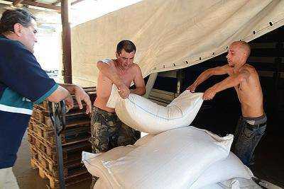 Украина, Россия и Красный Крест обсуждают возможность доставки второй «гуманитарной колонны» из РФ по железной дороге