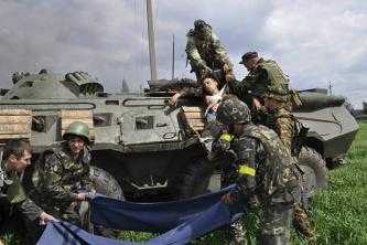 В течении суток в зоне АТО погибли семь украинских военных и 59 получили ранение - СНБО