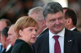 Меркель полностью поддержала мирные инициативы Порошенко