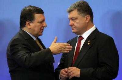 Во время совместного брифинга в Киеве Порошенко обсудил с Баррозу ускорение процесса принятия ЕС решения о предоставлении Украине третьей волны макрофинансовой помощи