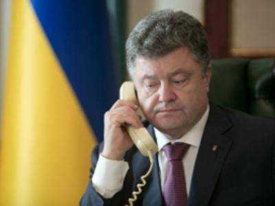 Порошенко продолжил телефонные консультации с Меркель по поводу случаев нарушения режима прекращения огня на Донбассе