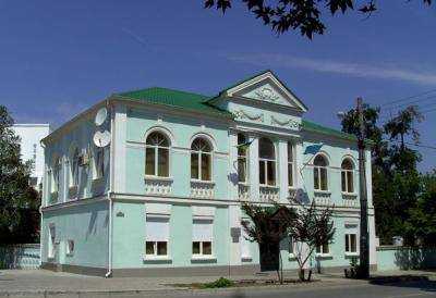 В Симферополе обыск здания Меджлиса длится более 3х часов
