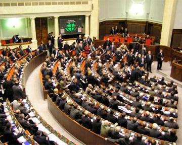 Парламент работал в закрытом режиме в связи с докладом, который касается украинской армии - Геращенко