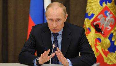 Президент РФ Путин обсудил с членами российского Совбеза ход реализации плана по урегулированию конфликта на востоке Украины