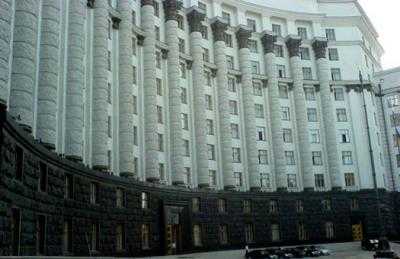 Правительство обратилось в Генпрокуратуру с просьбой расследовать факты неудовлетворительного выполнения программы закупки лекарств