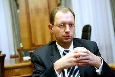 Премьер-министр Украины просит церковь повлиять на боевиков на востоке Украины