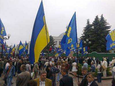 Митинг возле здания ВР закончился