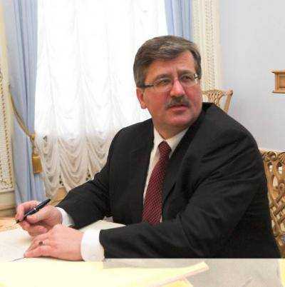 Поставка Польшей вооружения Украине ничего не решит в ситуации на Донбассе - Коморовский