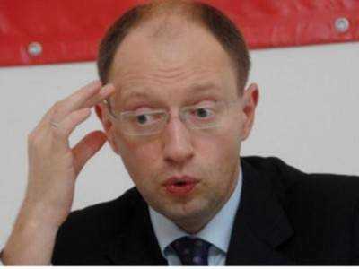 Яценюк: На Донбасе хотят создать ”черную зону”