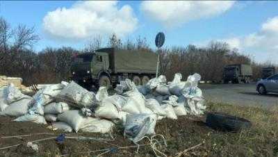 Очевидцы: В г.Макеевка Донецкой области заехала большая колонна военной техники