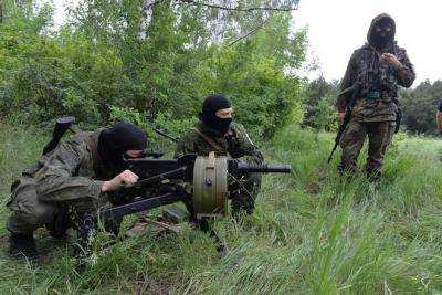 Террористы обстреляли позиции украинских военных возле сел Крымское и Гранитное, один военнослужащий ранен – штаб