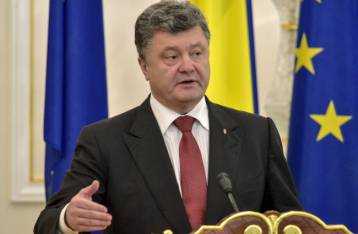 Порошенко: Украинцев никому не удастся разделить по языковому признаку