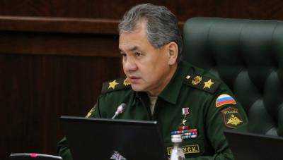 Министр обороны РФ Сергей Шойгу заявляет о намерении России создать в Крыму «полноценную и самодостаточную группировку войск»