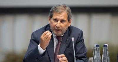 Еврокомиссар Хан: Украинский кризис находится среди приоритетов ЕС