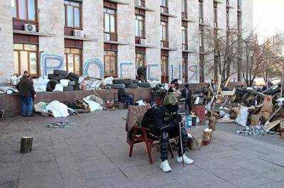 В Донецкой ОГА о расстреле протестующих не слышали, но подтверждают, что есть угроза их жизни