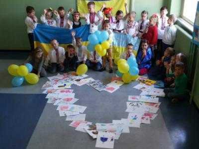Маленькие украинцы Италии написали письма воинам в зону АТО