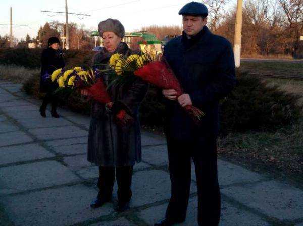 На Донбассе почтили память жертв Голодомора (фото)