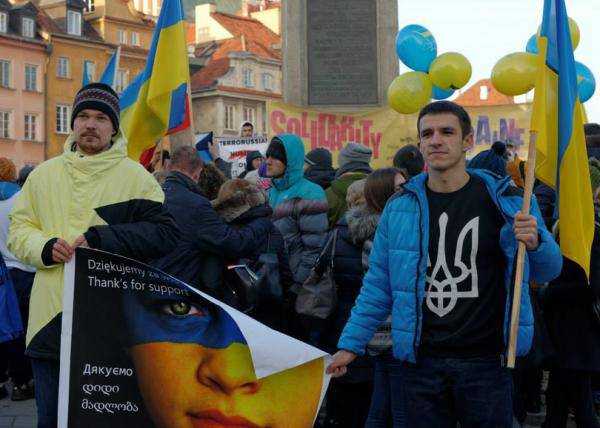 Украинцы мира почтили память жертв Голодомора (фото)
