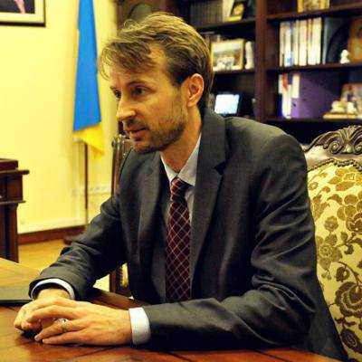 Шведский посол Андреас фон Бекерат посоветовал руководству Украины проводить реформы, а не думать о вступлении в ЕС