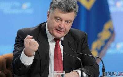 Порошенко заявил, что Украина не будет возобновлять статус ядерной державы