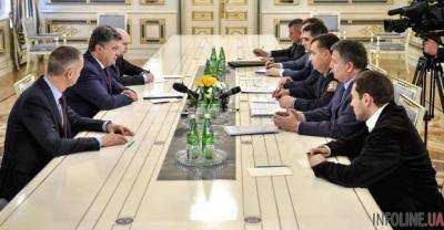 Порошенко провел совещание с руководителями силовых ведомств