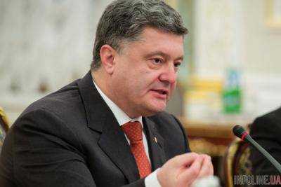 Порошенко обещает за 6 лет провести в Украине реформы, а потом - референдум