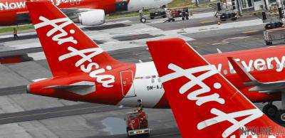 Еще один самолет компании Air Asia совершил экстренную посадку