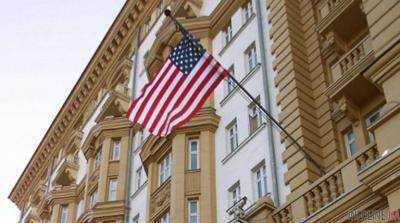 Посольство США в Москве рекомендовало американцам не выходить сегодня на Манежную площадь
