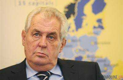 Президент Чехии Милош Земан назвал Яценюка «премьером войны»