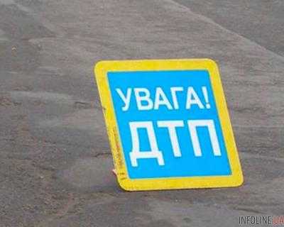 В Запорожской области автомобиль съехал в кювет, 1 человек погиб и 4 травмированы
