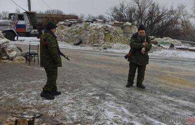 Боевики: В Донецке не смолкают звуки мощных взрывов и залпов