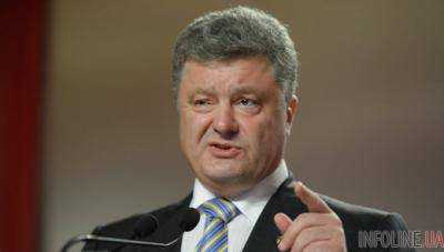 Порошенко рассказал, за что будет "банить" в Twitter