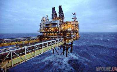 Цена нефти Brent держится на уровне ниже 49 долларов