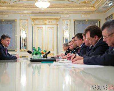 Встреча Порошенко с силовиками длится уже более двух часов