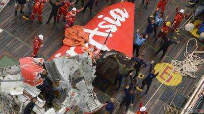 "Черные ящики" лайнера AirAsia прояснили картину авиакатастрофы