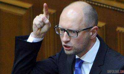 Яценюк: Россияне не смогут заехать в Украину по внутреннему паспорту с 1 марта