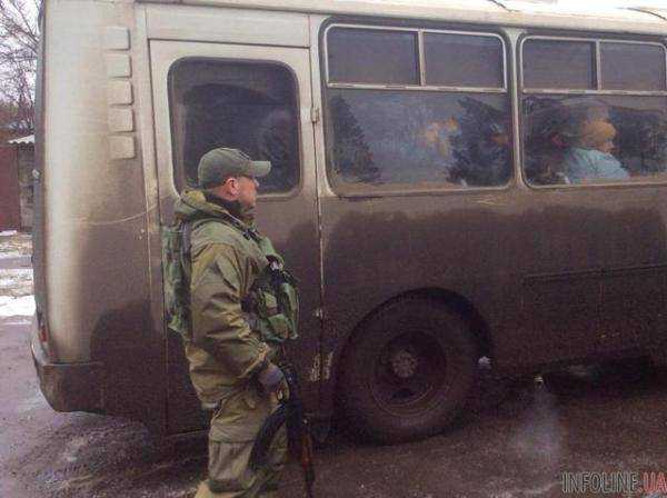 В Дебальцево эвакуировали мирных жителей (ФОТО)