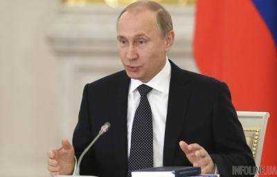 Путин призвал украинских военных "сложить оружие"
