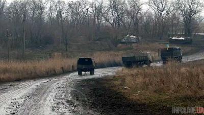 "ДНР" начала отводить тяжелую технику от линии огня