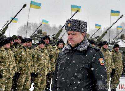 Порошенко: Отвод войск из Дебальцево - это была тяжелая, но достойная операция
