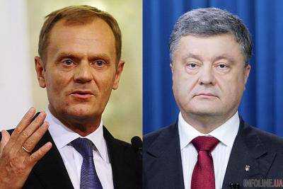 Порошенко в телефонном разговоре с Д.Туском обсудили возможность введения новых санкций против РФ со стороны ЕС