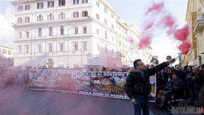 В Риме митингуют за отставку премьер-министра