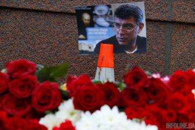 В ВР минутой молчания почтили память Б.Немцова, а о М.Чечетове даже не вспомнили