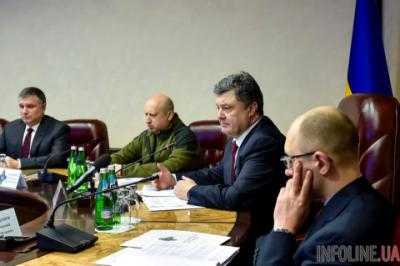 Порошенко поручил С.Полтораку и В.Муженко как можно быстрее предоставить ему анализ ситуации по Дебальцево