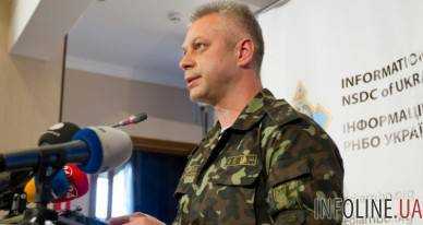 Украинские военные не отведут все вооружение, пока этого не сделает противник - А.Лысенко