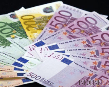 НБУ снизил курс евро до 22,79 грн/евро