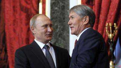 Президент Киргизии: В.Путин не только ходит, а гоняет за рулем