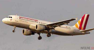 Олланд и Меркель посетят место катастрофы немецкого самолета Airbus A320